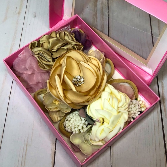 Set of 3 - Elegant Floral Infant Headbands - Picture 1 of 7